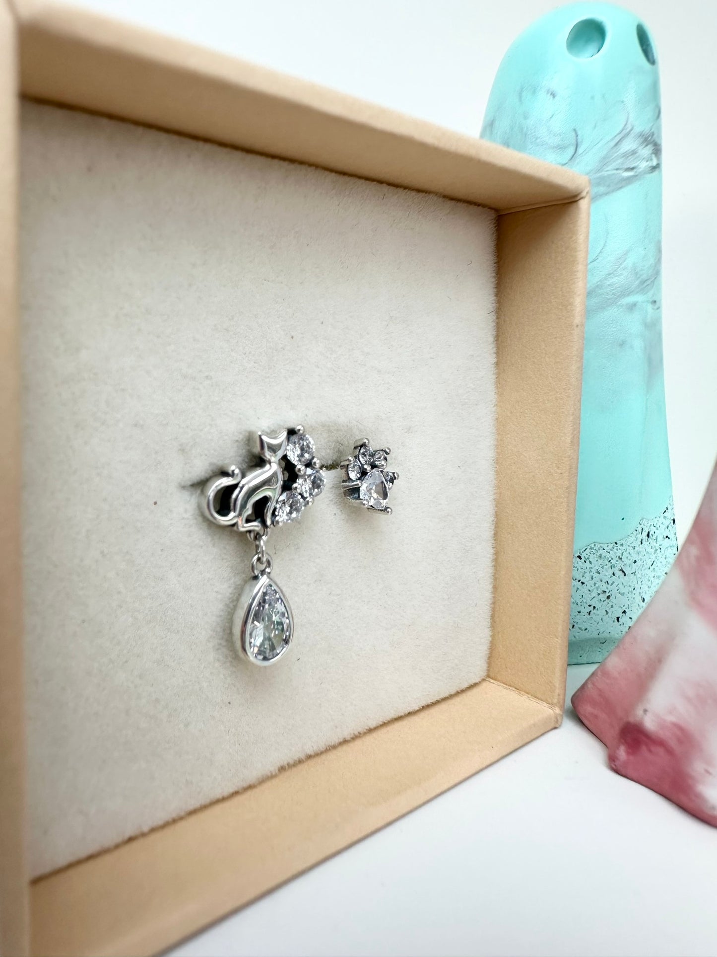 Feline Fancy Nebula Cat Earring