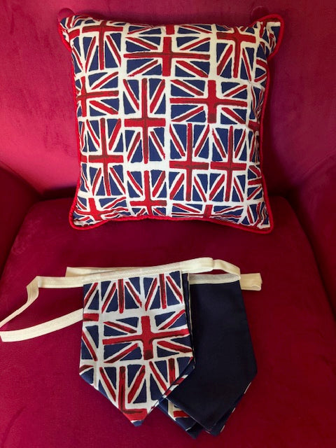 England Flag Cushion & Bunting Set